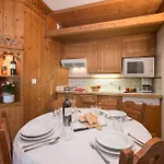 Apartment Le Cristal - Grands Montets 11 - Happy Chamonix