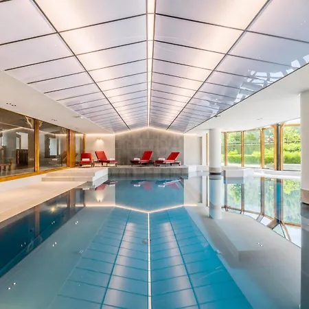 Apartman Le Cristal Gm11 Mountain View, Pool, Private Sauna & Parking - Happy