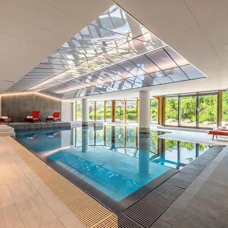 Le Cristal Gm11 Mountain View, Pool, Private Sauna & Parking - Happy * Chamonix