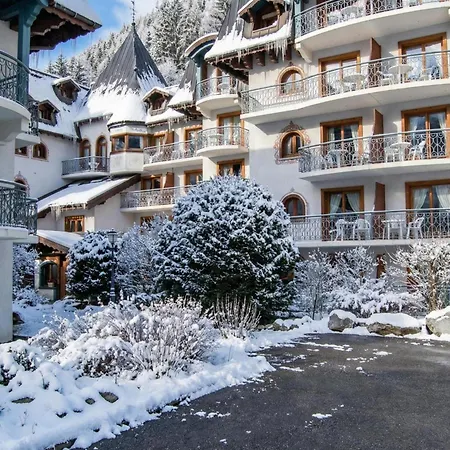 Le Cristal Gm11 Mountain View, Pool, Private Sauna & Parking - Happy Appartamento Chamonix